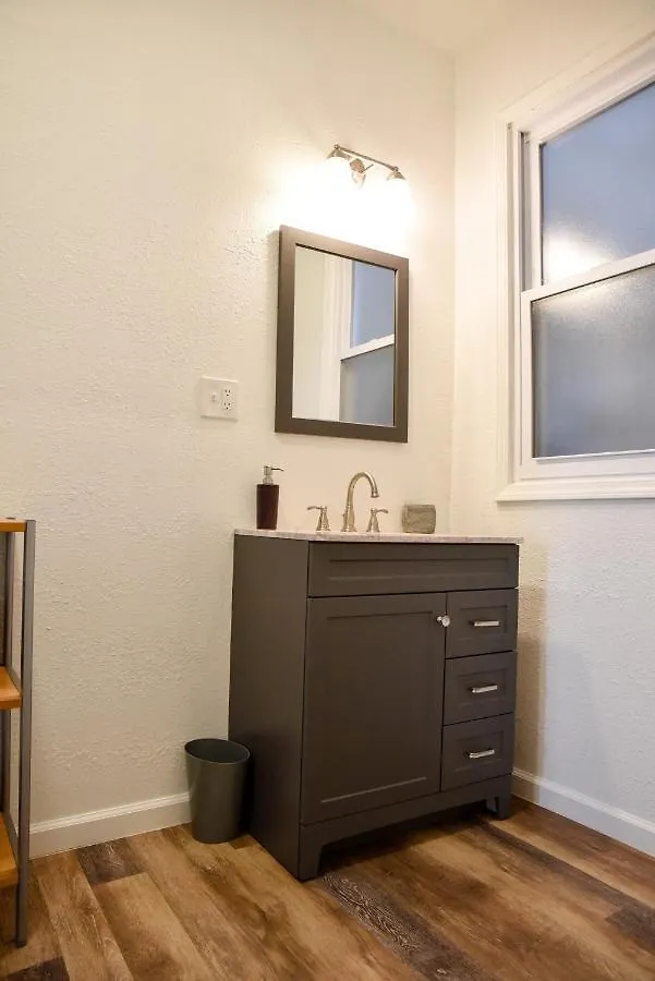 בית נופש Perfect Pittsburgh Home Close To City & Airport